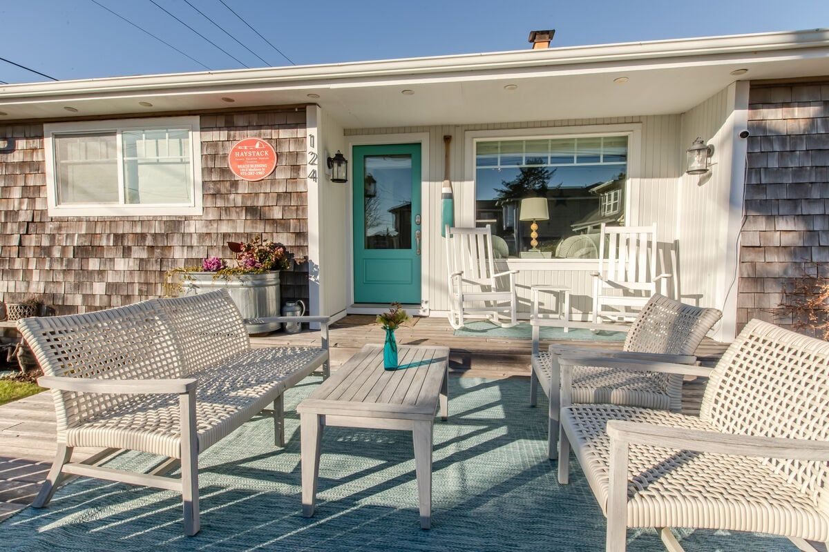Ocean-view front deck with comfortable seating